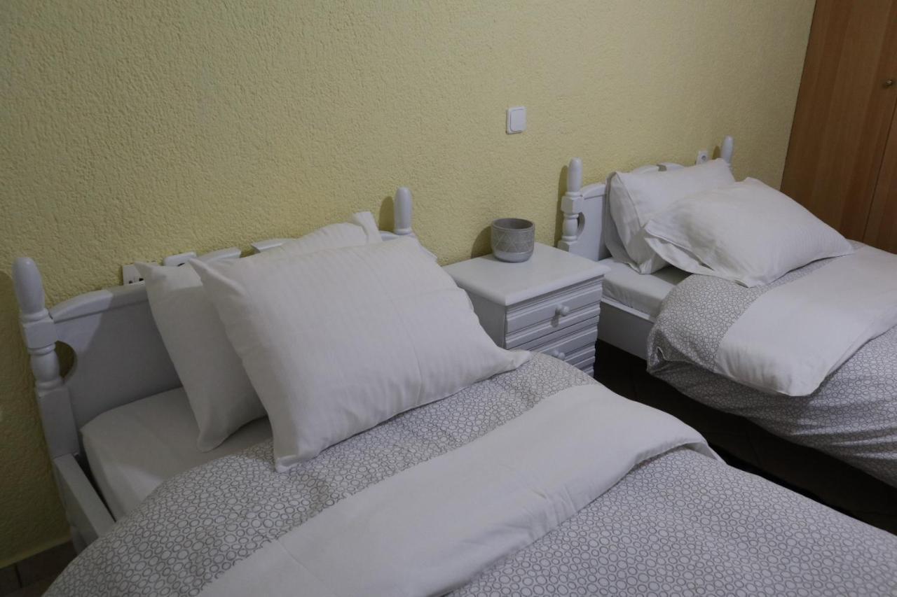 Dimos Suite Arachova Esterno foto