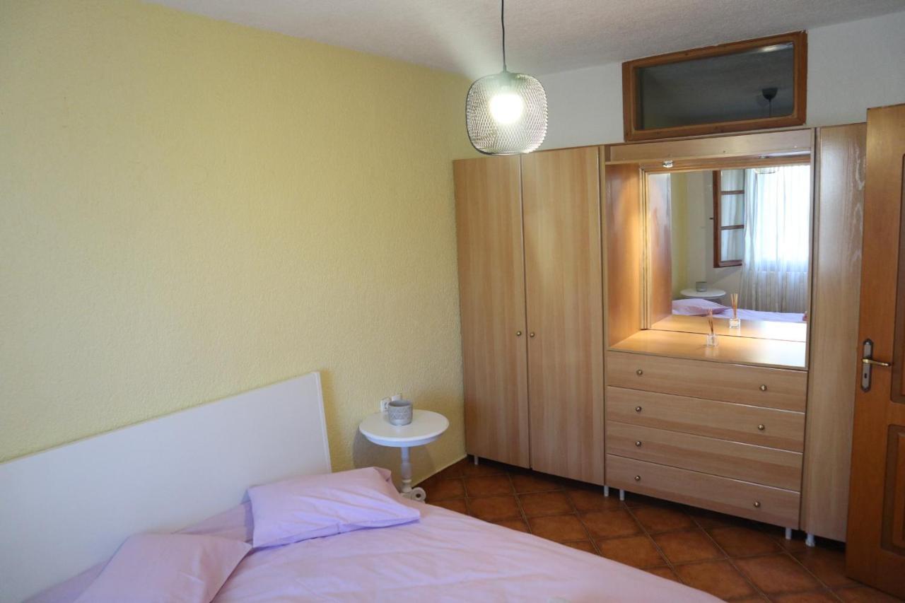 Dimos Suite Arachova Esterno foto