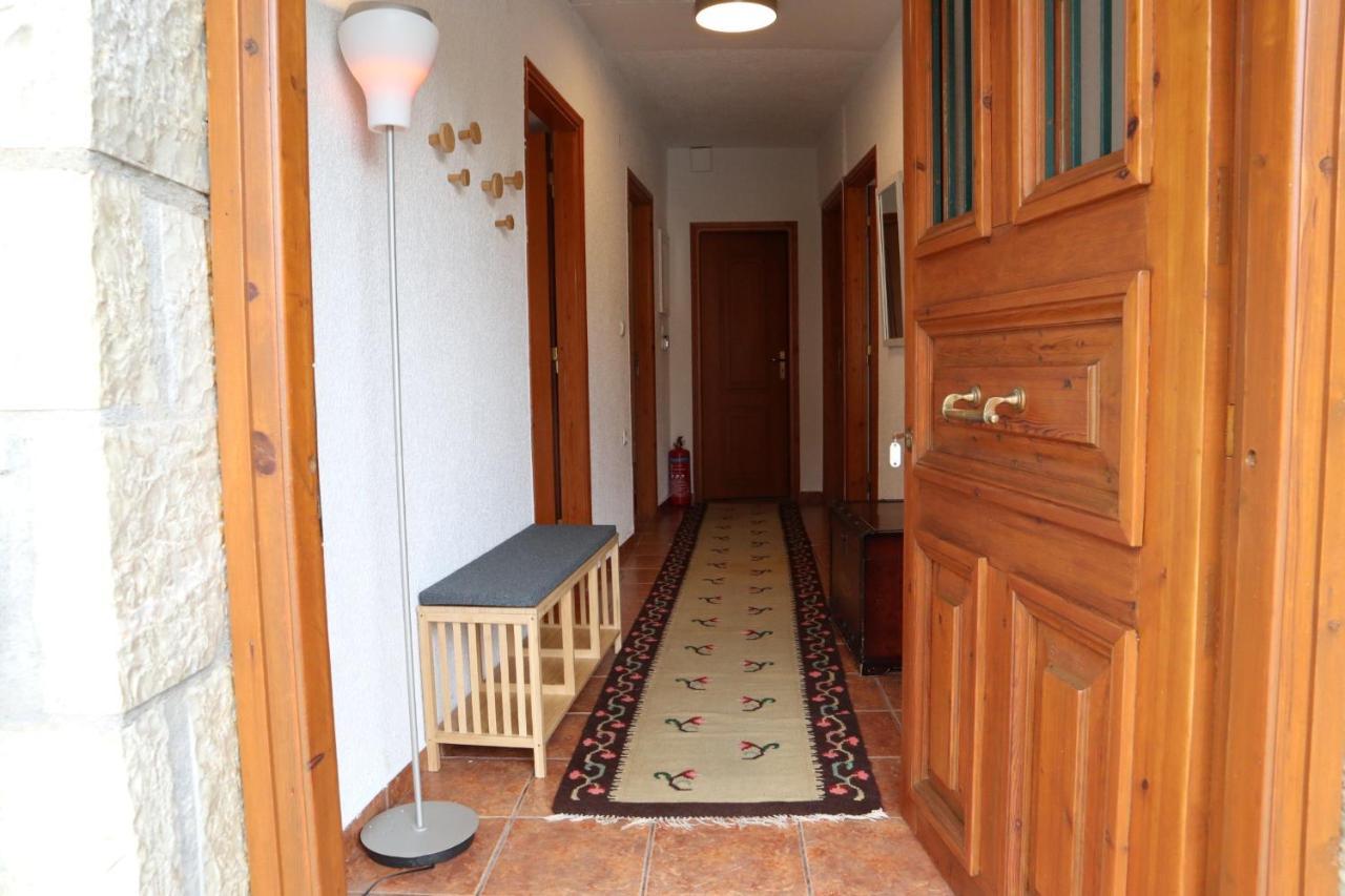 Dimos Suite Arachova Esterno foto